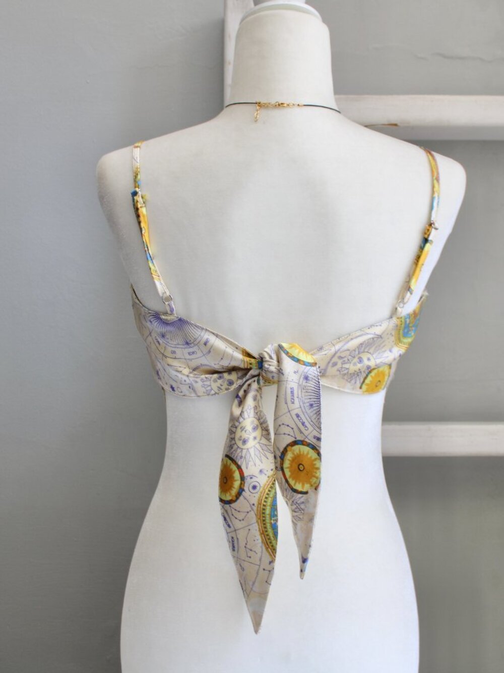 Forever 21 Zodiac Whimsical Satin Crop Handkerchief Tank Top White Gold sz Small - Picture 3 of 6